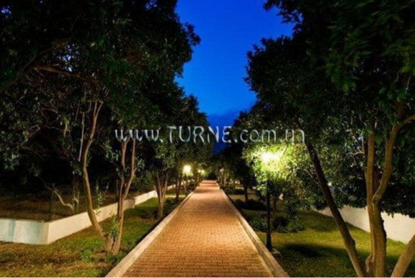 Larissa Park Hotel, 3* Larissa Park Hotel, 3*