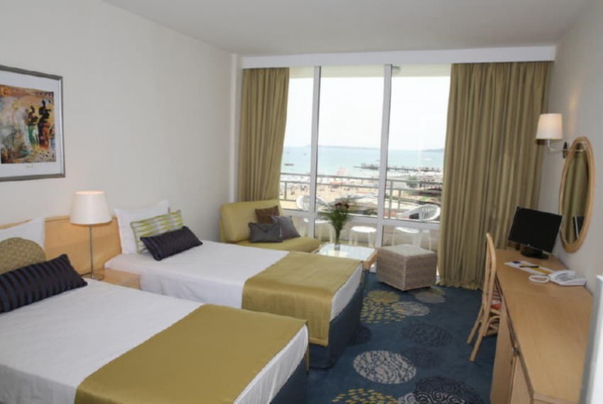 Globus, 4* Globus, 4*