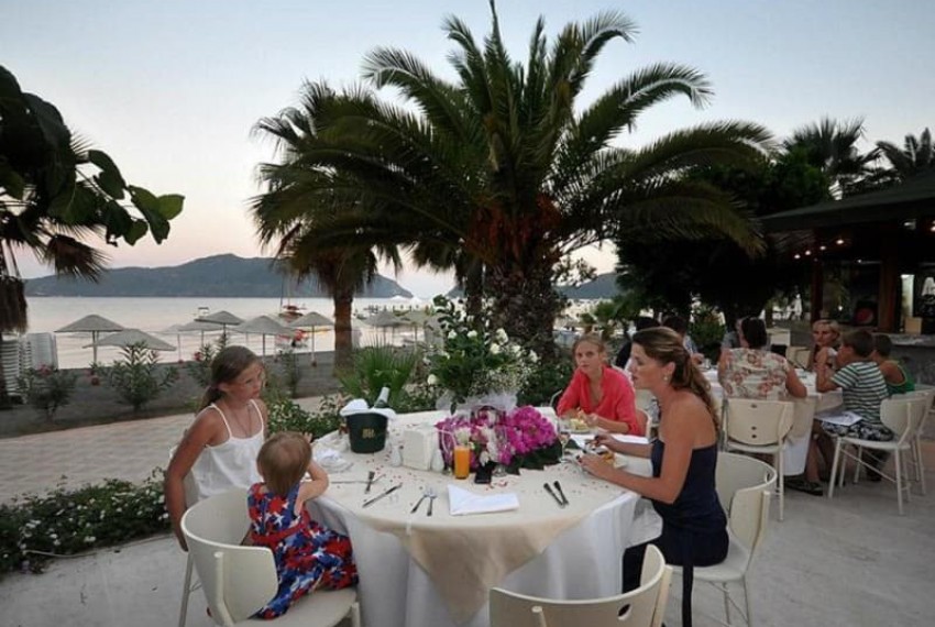 Tropikal, 4* Tropikal, 4*