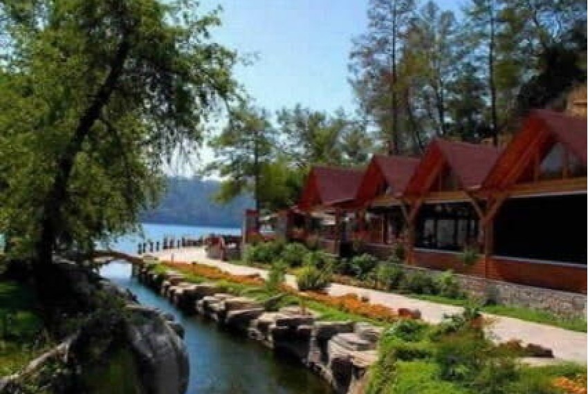 The Bay Beach Club, 5* The Bay Beach Club, 5*