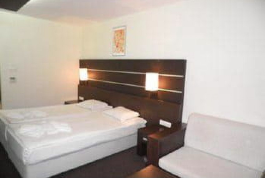 Vigo, 4* Vigo, 4*