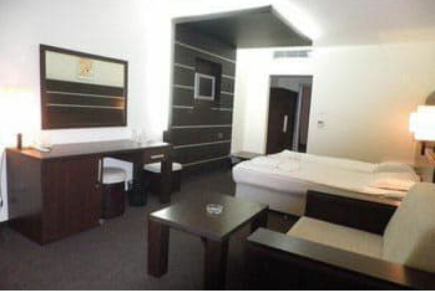 Vigo, 4* Vigo, 4*