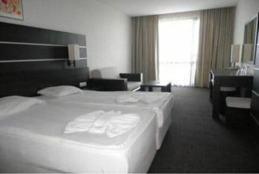 Vigo, 4* Vigo, 4*
