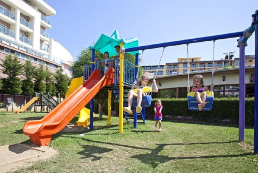 Titan Garden Hotel, 4* Titan Garden Hotel, 4*