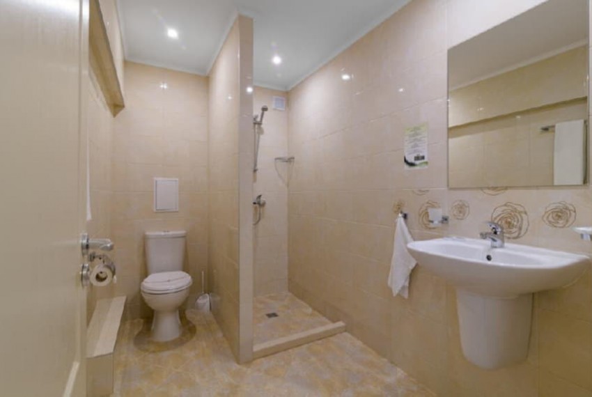 Gradina, 3* Gradina, 3*