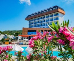 Throne Beach Resort & Spa (ex. Nilbahir Resort & Spa), 5*
