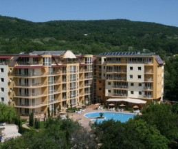 Joya Park, 4*