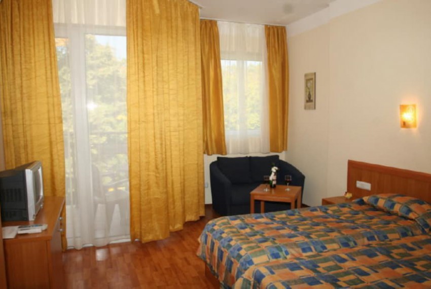 Joya Park, 4* Joya Park, 4*
