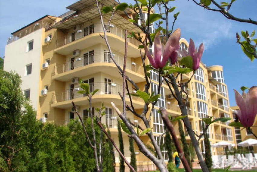 Joya Park, 4* Joya Park, 4*