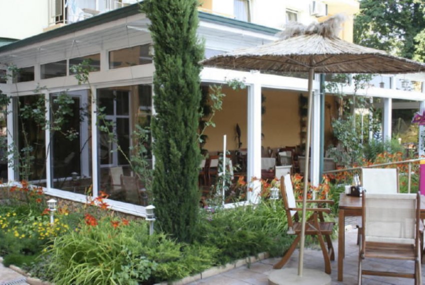 Joya Park, 4* Joya Park, 4*