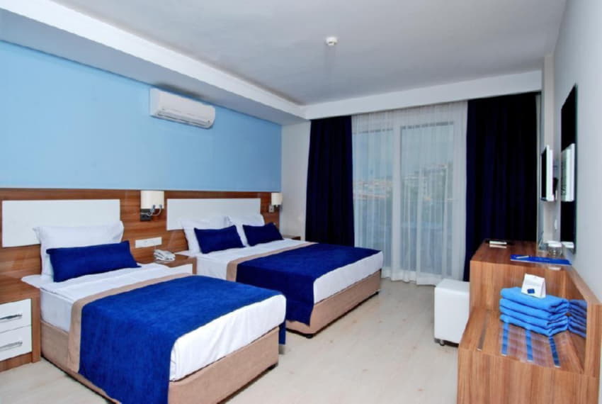 Kleopatra Ramira, 4* Kleopatra Ramira, 4*