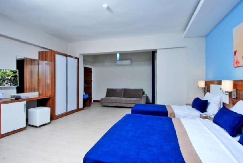 Kleopatra Ramira, 4* Kleopatra Ramira, 4*