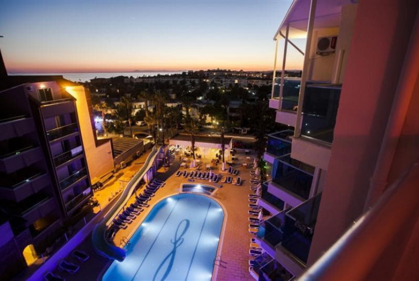 Infinity Beach Hotel, 4* Infinity Beach Hotel, 4*