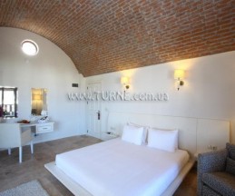 Temenos Hotel, 4*