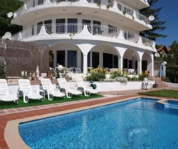 Sunrise Guest House, 2*