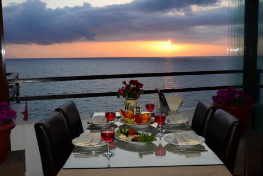Sunday Beach Hotel, 3* Sunday Beach Hotel, 3*