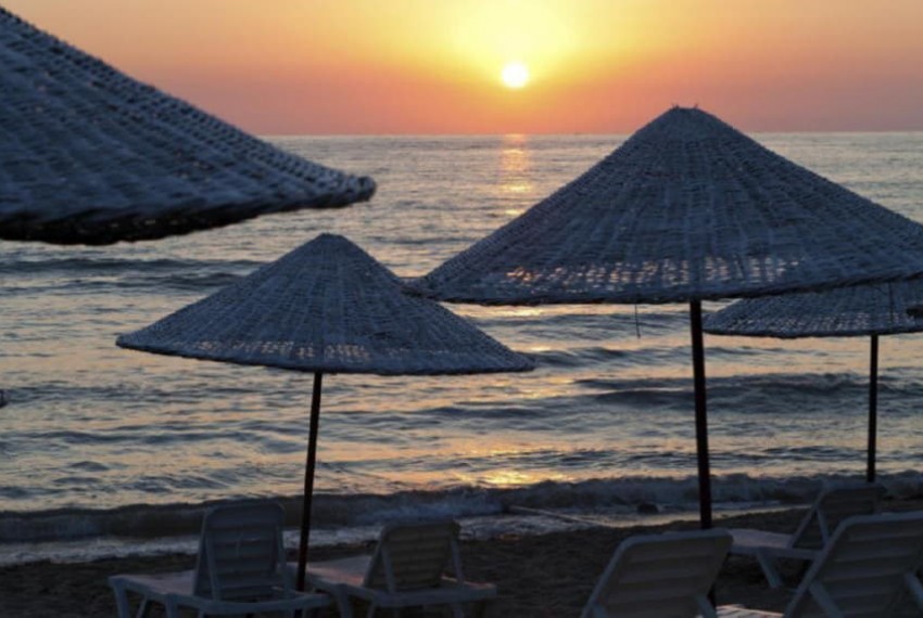 Sunday Beach Hotel, 3* Sunday Beach Hotel, 3*