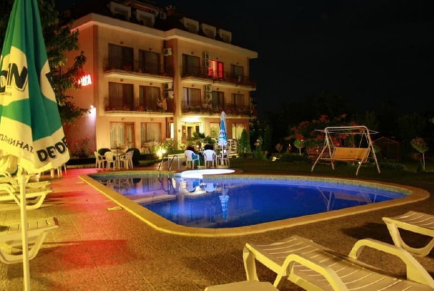 Vega, 3* Vega, 3*
