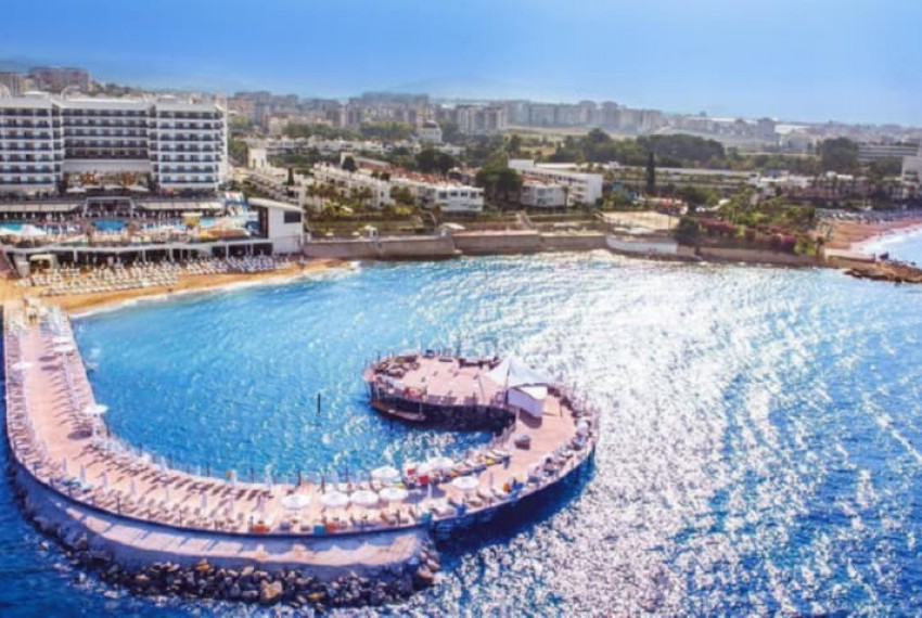 Azura Deluxe Resort & Spa, 5* Azura Deluxe Resort & Spa, 5*