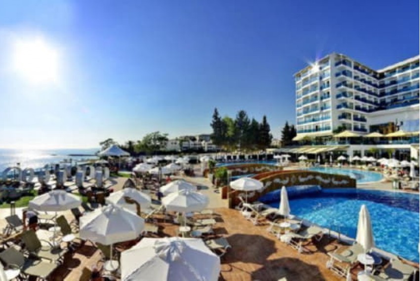 Azura Deluxe Resort & Spa, 5* Azura Deluxe Resort & Spa, 5*