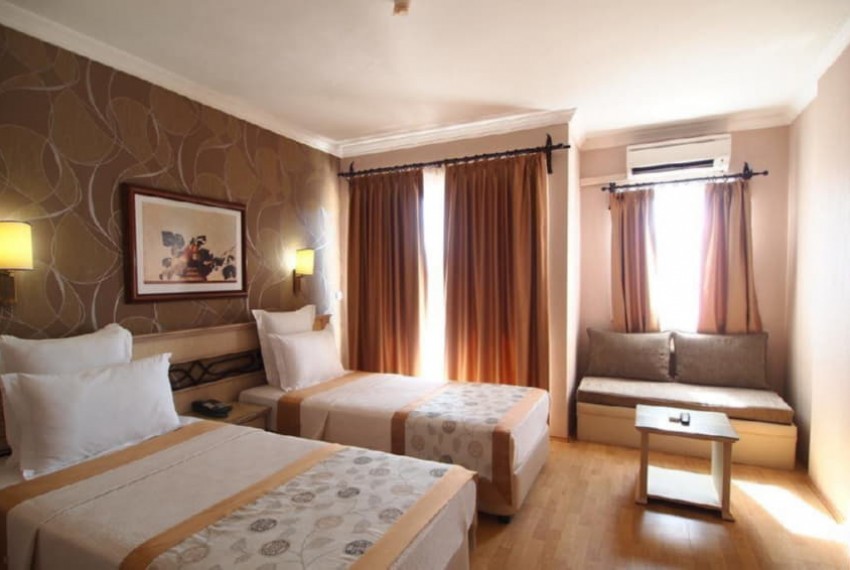 Romance Beach Hotel, 3* Romance Beach Hotel, 3*