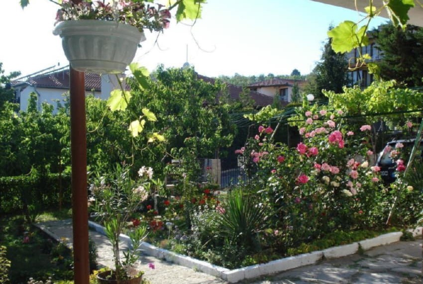 Villa Rai, 3* Villa Rai, 3*