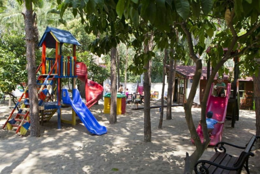 Larissa Club Beach Side, 4* Larissa Club Beach Side, 4*