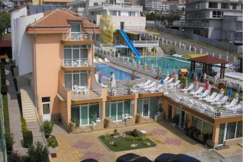 Family Hotel Santorini, 3* Family Hotel Santorini, 3*