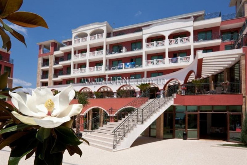 St. George Palace Resort & Spa, 4* St. George Palace Resort & Spa, 4*
