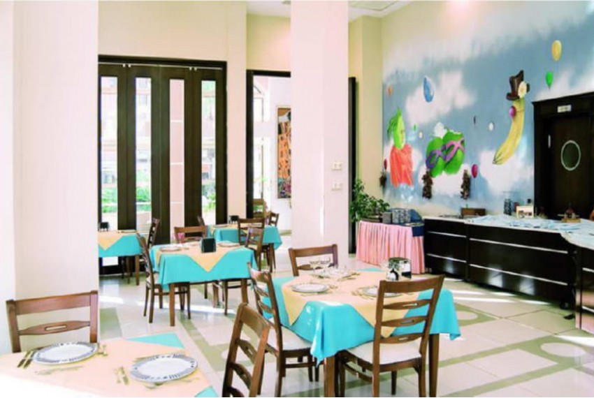 Almena Hotel, 3* Almena Hotel, 3*