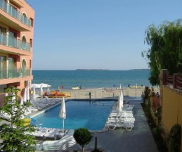 Sunny Bay Apart, 3*