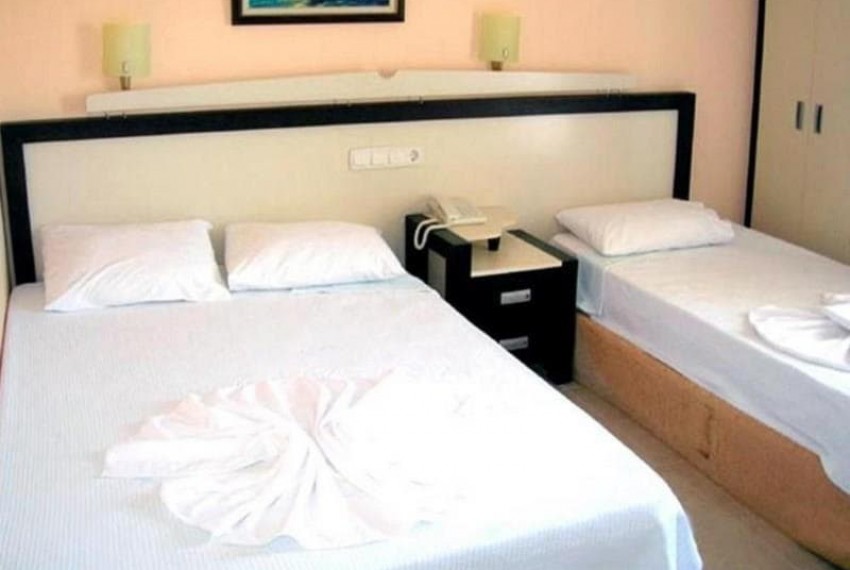 Derya Deniz, 3* Derya Deniz, 3*