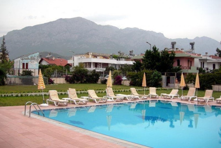 Derya Deniz, 3* Derya Deniz, 3*