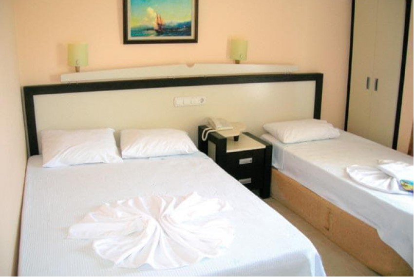 Derya Deniz, 3* Derya Deniz, 3*