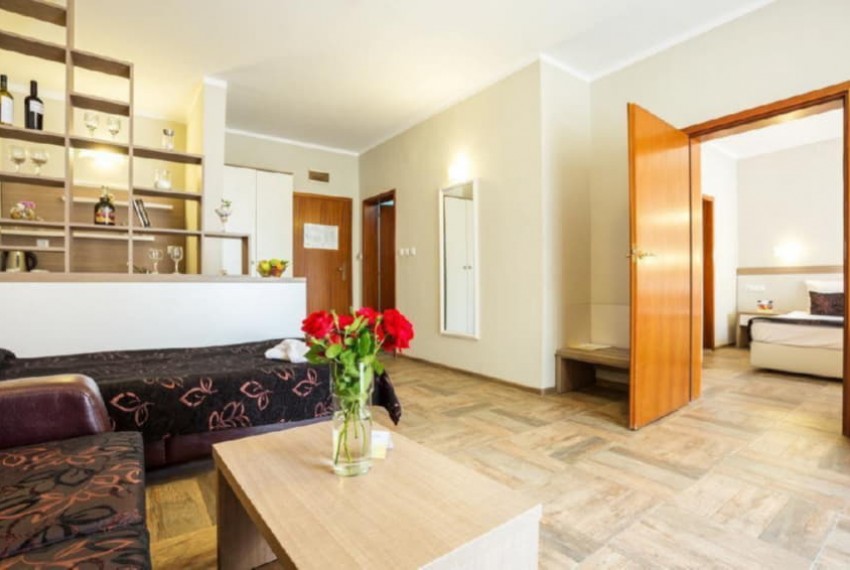 Ljuljak, 3* Ljuljak, 3*
