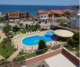 Sunny, 3*