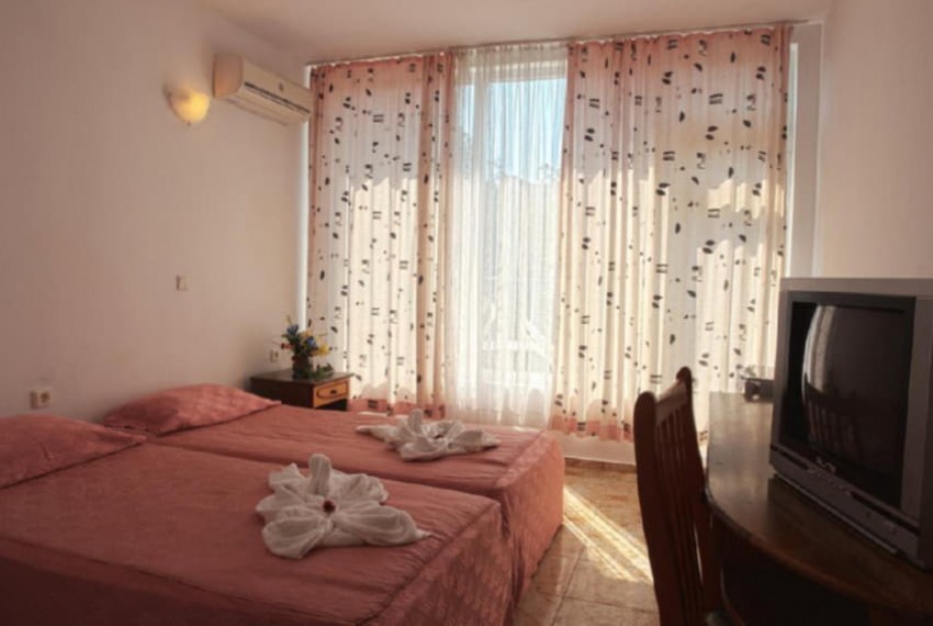 Sunny Varshava, 3* Sunny Varshava, 3*