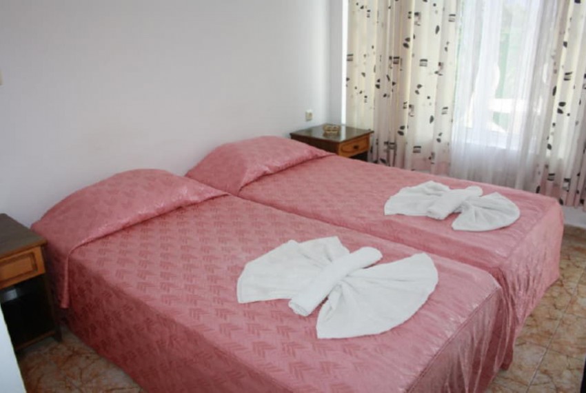 Sunny Varshava, 3* Sunny Varshava, 3*