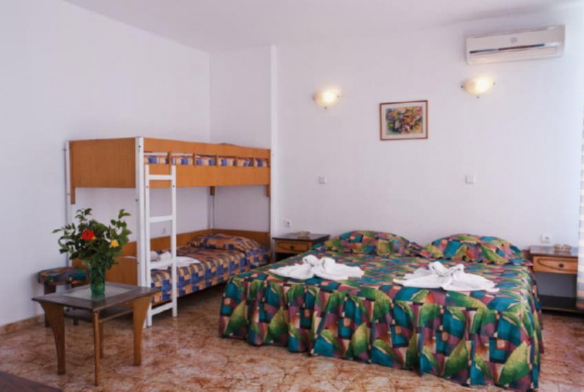 Sunny Varshava, 3* Sunny Varshava, 3*