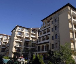 Rose Village, 3*