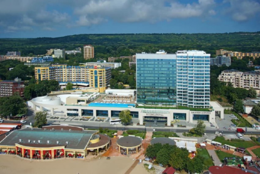 International Hotel Casino & Tower Suites, 5* International Hotel Casino & Tower Suites, 5*