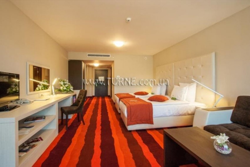 International Hotel Casino & Tower Suites, 5* International Hotel Casino & Tower Suites, 5*