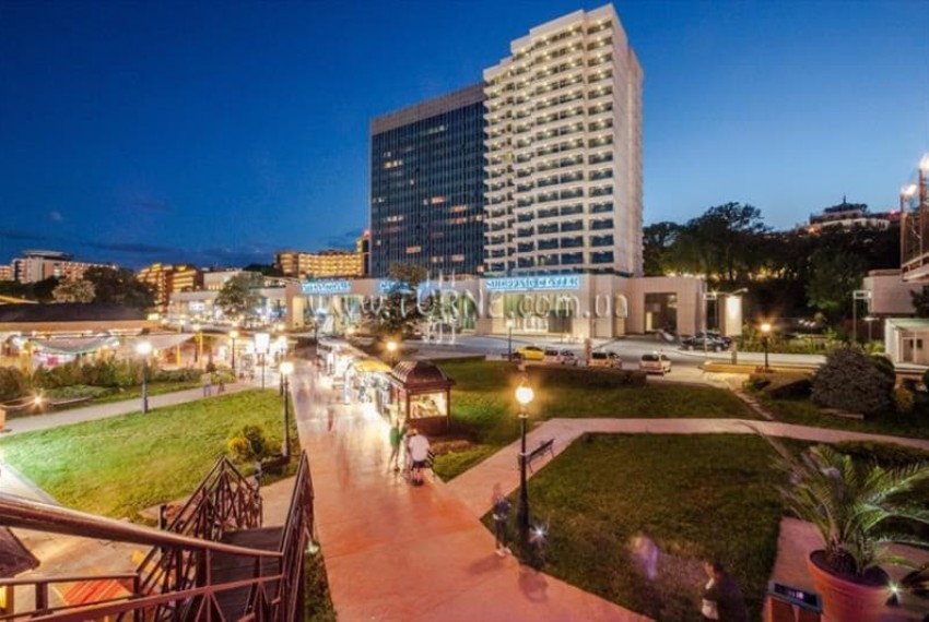 International Hotel Casino & Tower Suites, 5* International Hotel Casino & Tower Suites, 5*