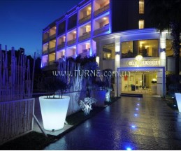Cle Seaside Hotel, 3*
