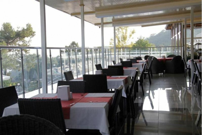 St Nicholas Park, 4* St Nicholas Park, 4*