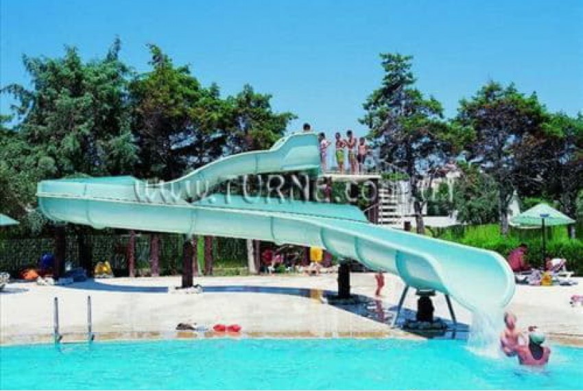 Holiday Resort, 4* Holiday Resort, 4*