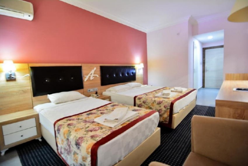 Ananas Hotel, 4* Ananas Hotel, 4*