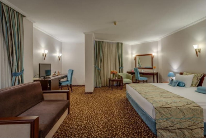 Best Western Plus Khan, 3* Best Western Plus Khan, 3*