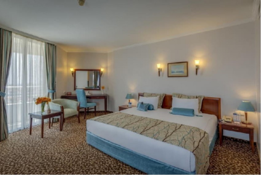Best Western Plus Khan, 3* Best Western Plus Khan, 3*