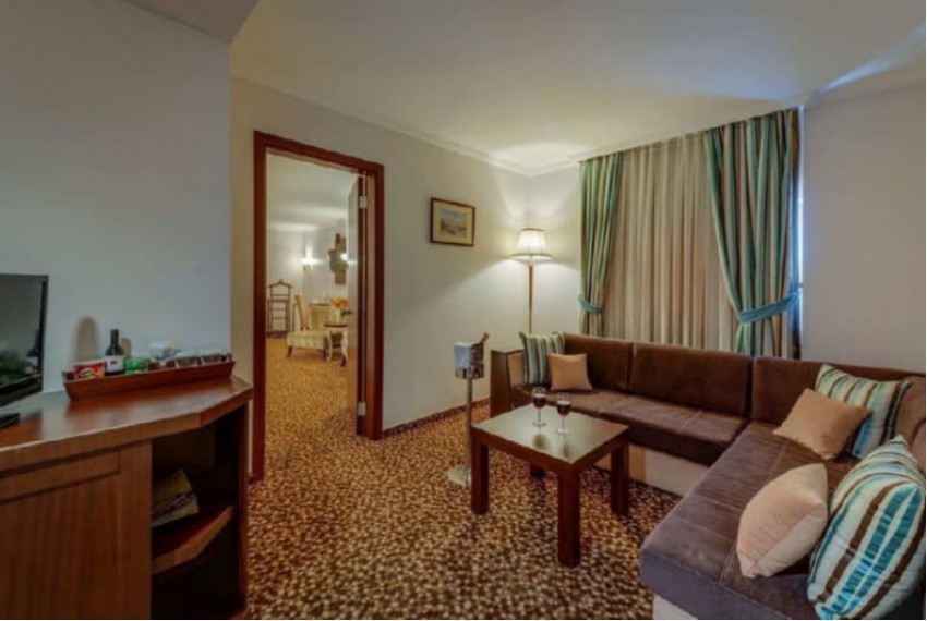 Best Western Plus Khan, 3* Best Western Plus Khan, 3*